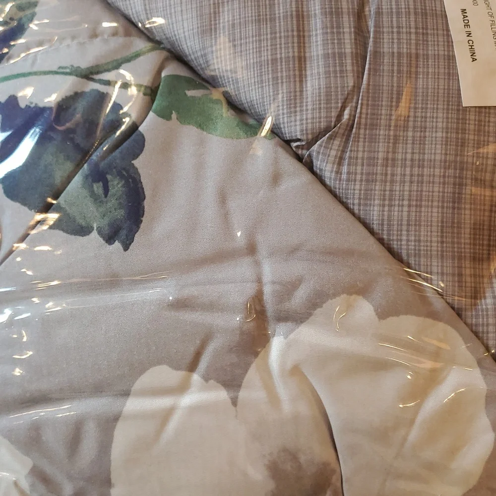 Essential Home 8 piece Comforter Set full size